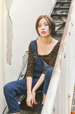 潮湿的猫1982年意大利